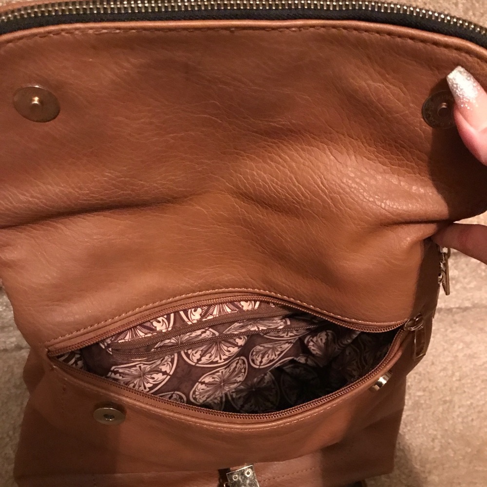 Small backpack - Picture 3 of 4
